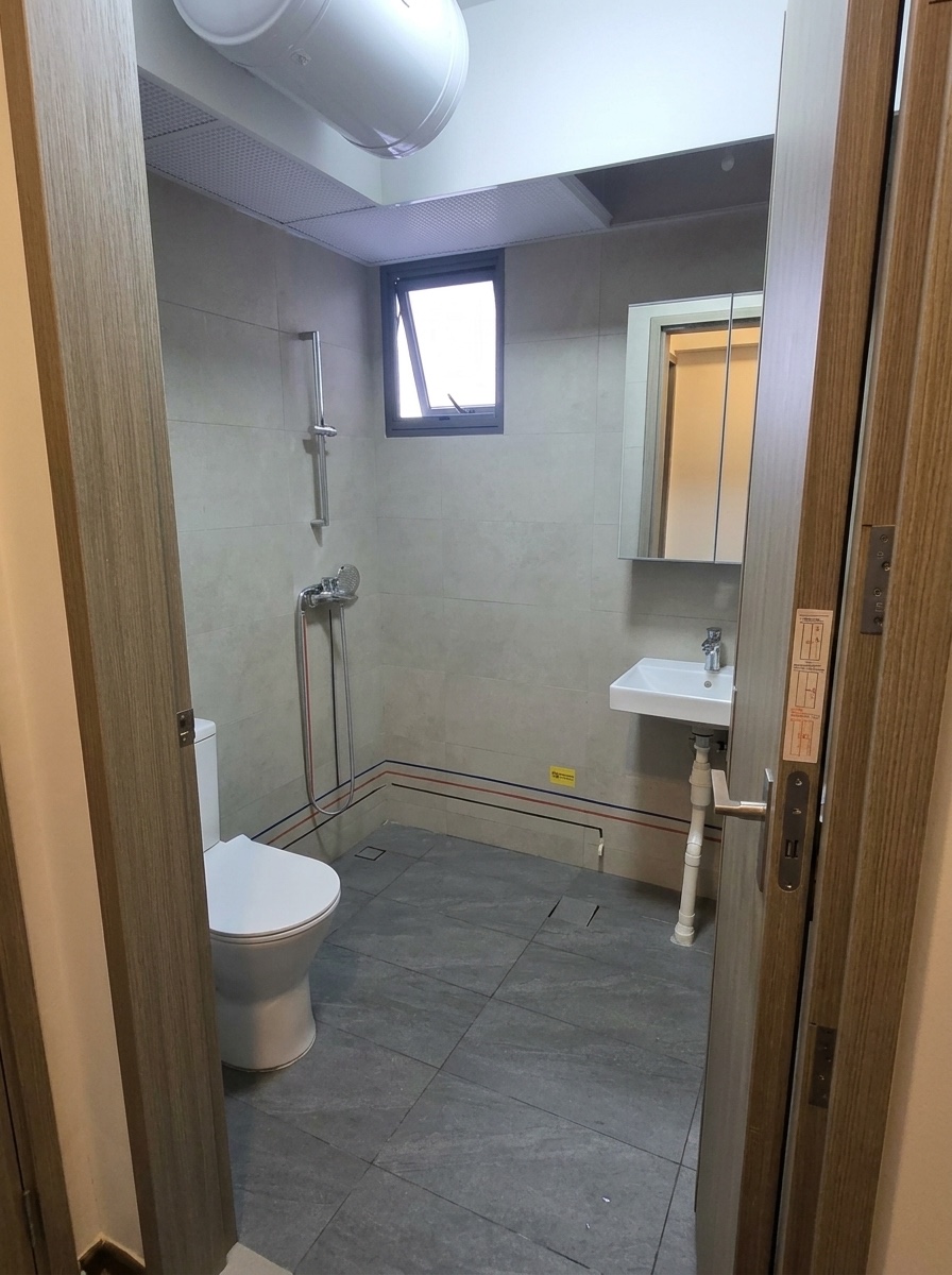 Common room at 156A Bishan Street 11, Bishan, photo 8 of 10