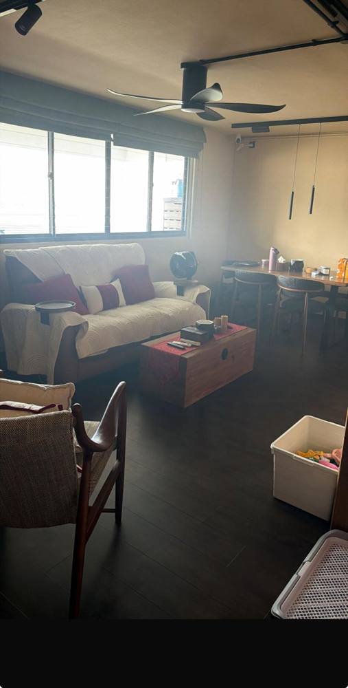 Room at Blk 648 Hougang Ave 8, Hougang, photo 7 of 9