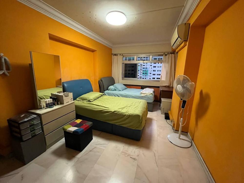 Master room at Blk 830A Jurong West Street 81, Jurong, photo 2 of 4