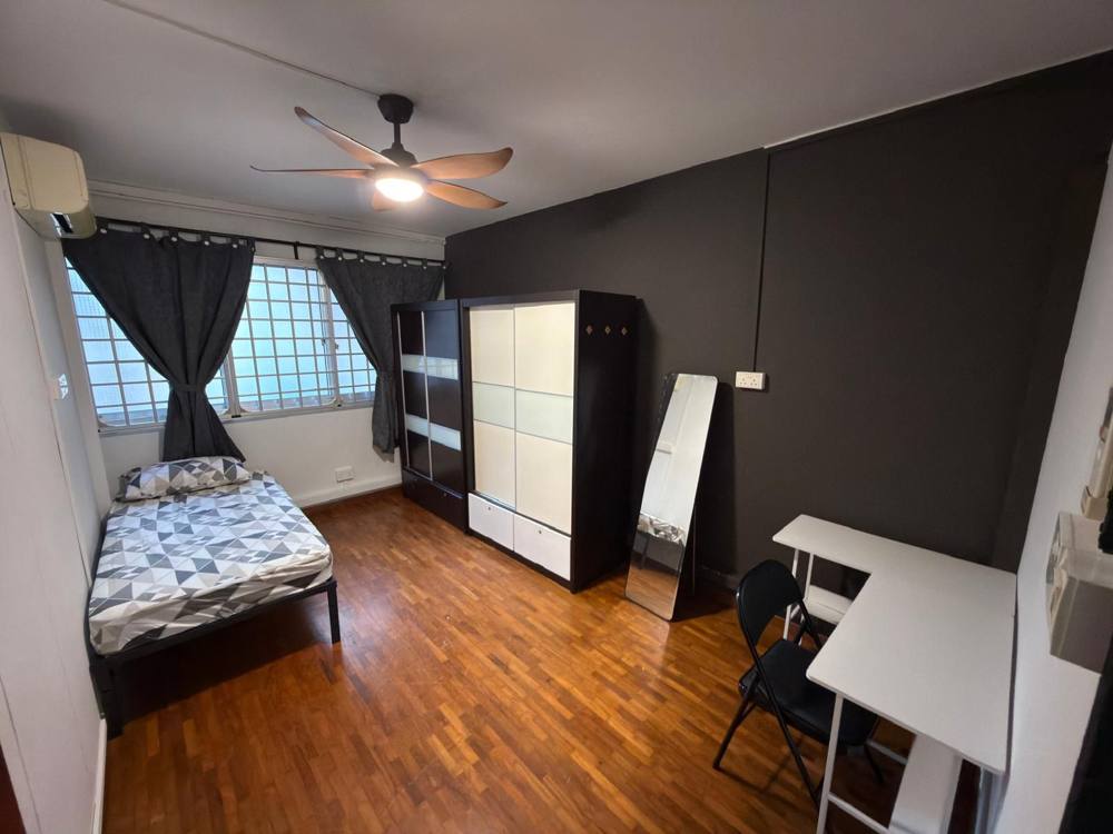 Room at Blk 532 Serangoon North Ave 4, Serangoon, photo 3 of 4