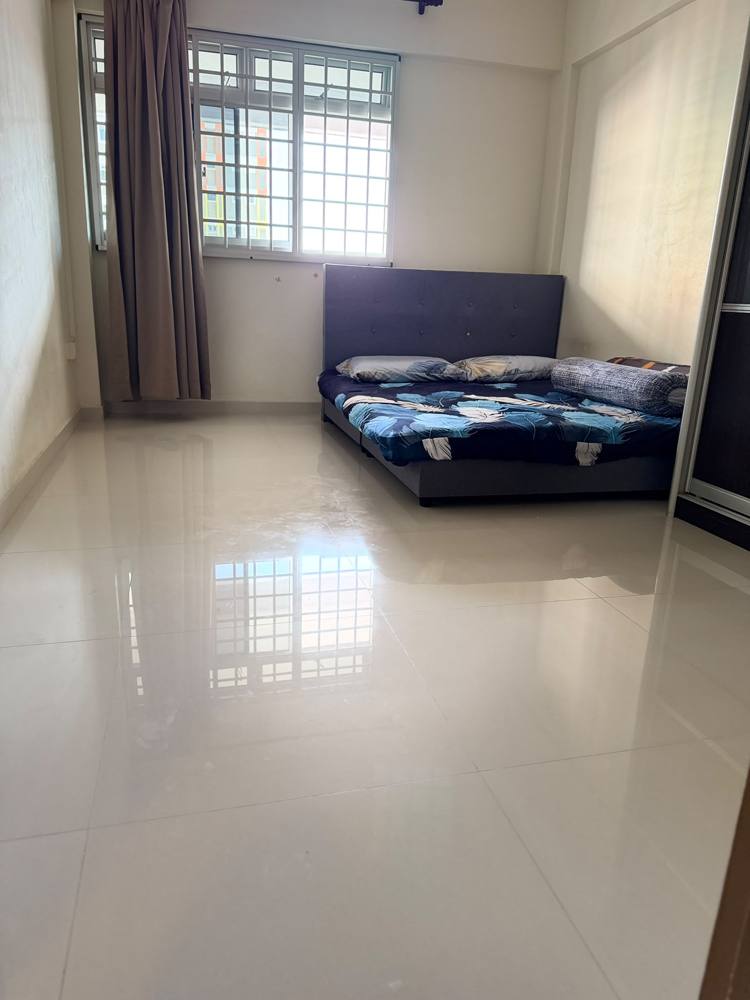 Room at Blk 93 Bedok North Ave 4, Bedok, photo 5 of 8